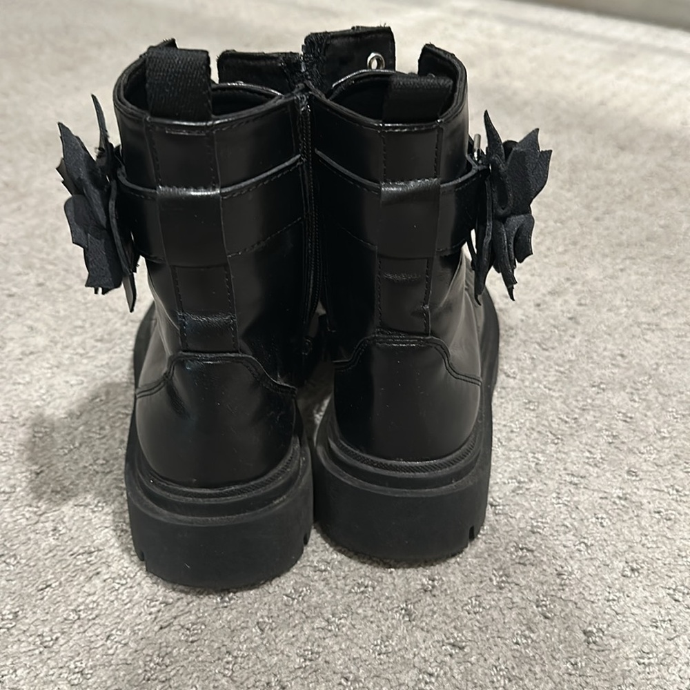 Zara girls flower ankle boots - Picture 2 of 7